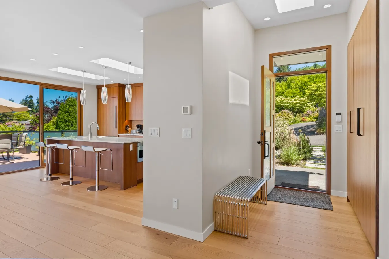 North Beach Modern Beach Access & Private Yard 9
