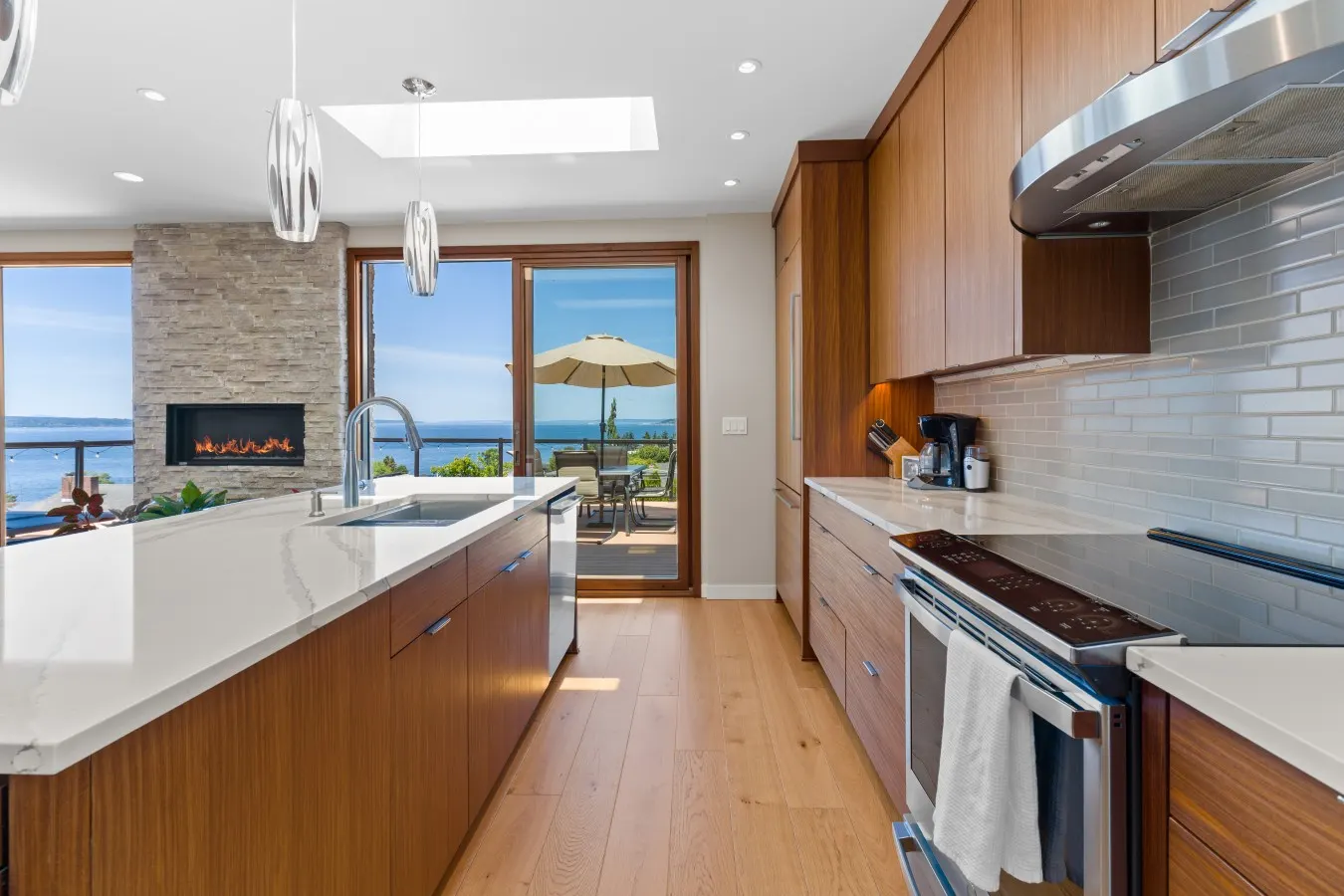 North Beach Modern Beach Access & Private Yard 11