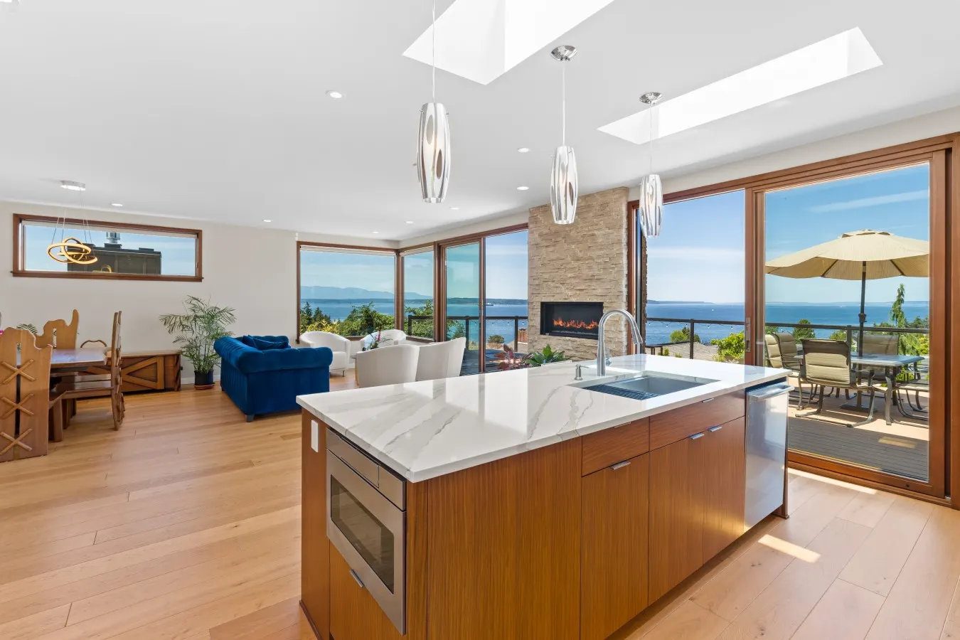 North Beach Modern Beach Access & Private Yard 13