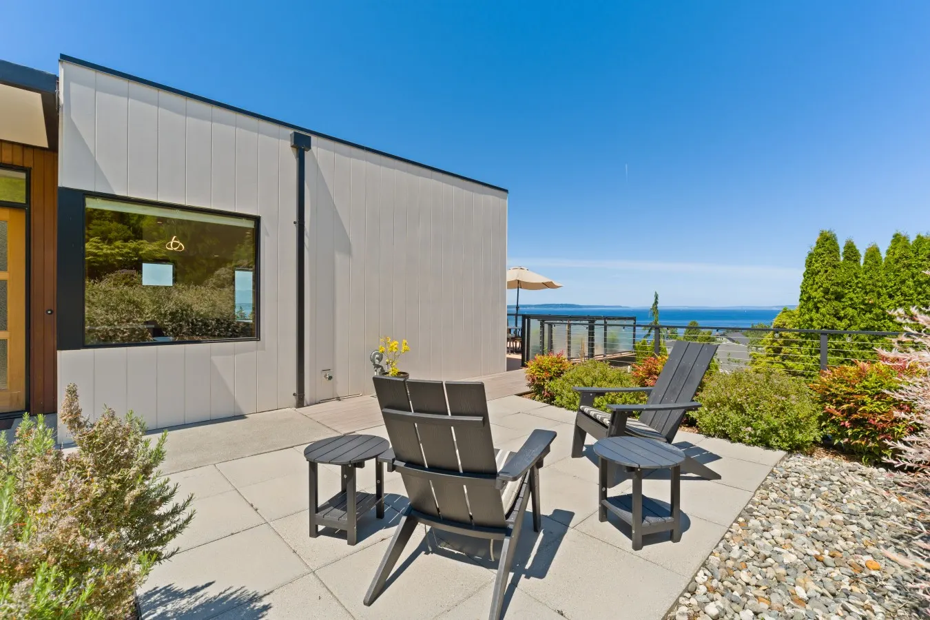 North Beach Modern Beach Access & Private Yard 7