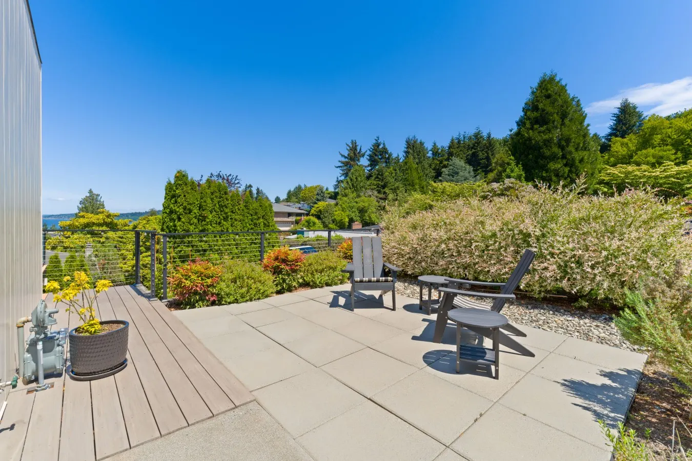 North Beach Modern Beach Access & Private Yard 8