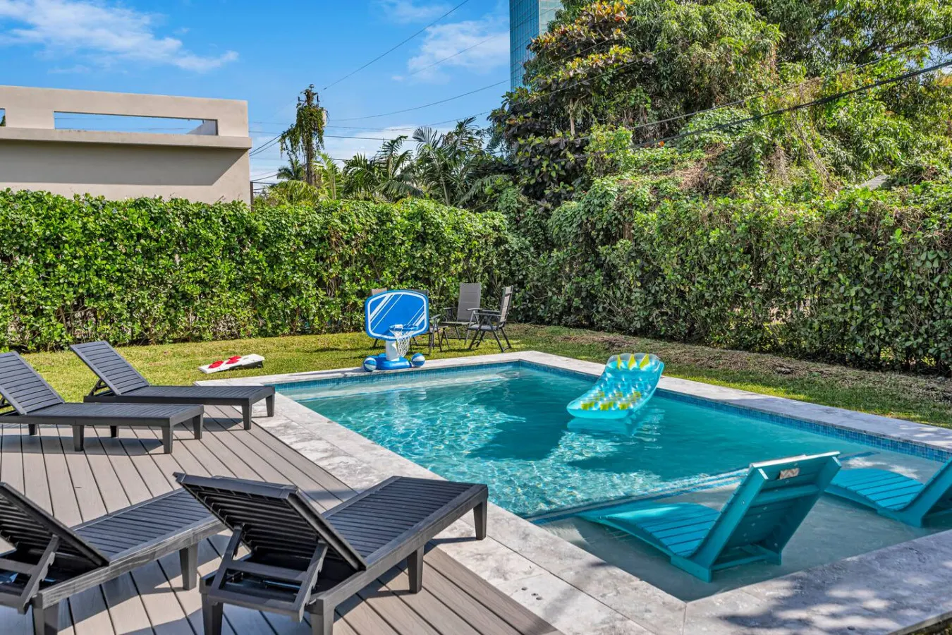 The Design District Pool House 18