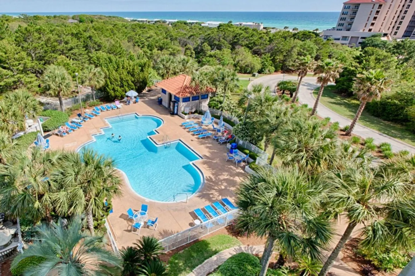 Stunning beach views *Not your grandma’s condo* — photo 4