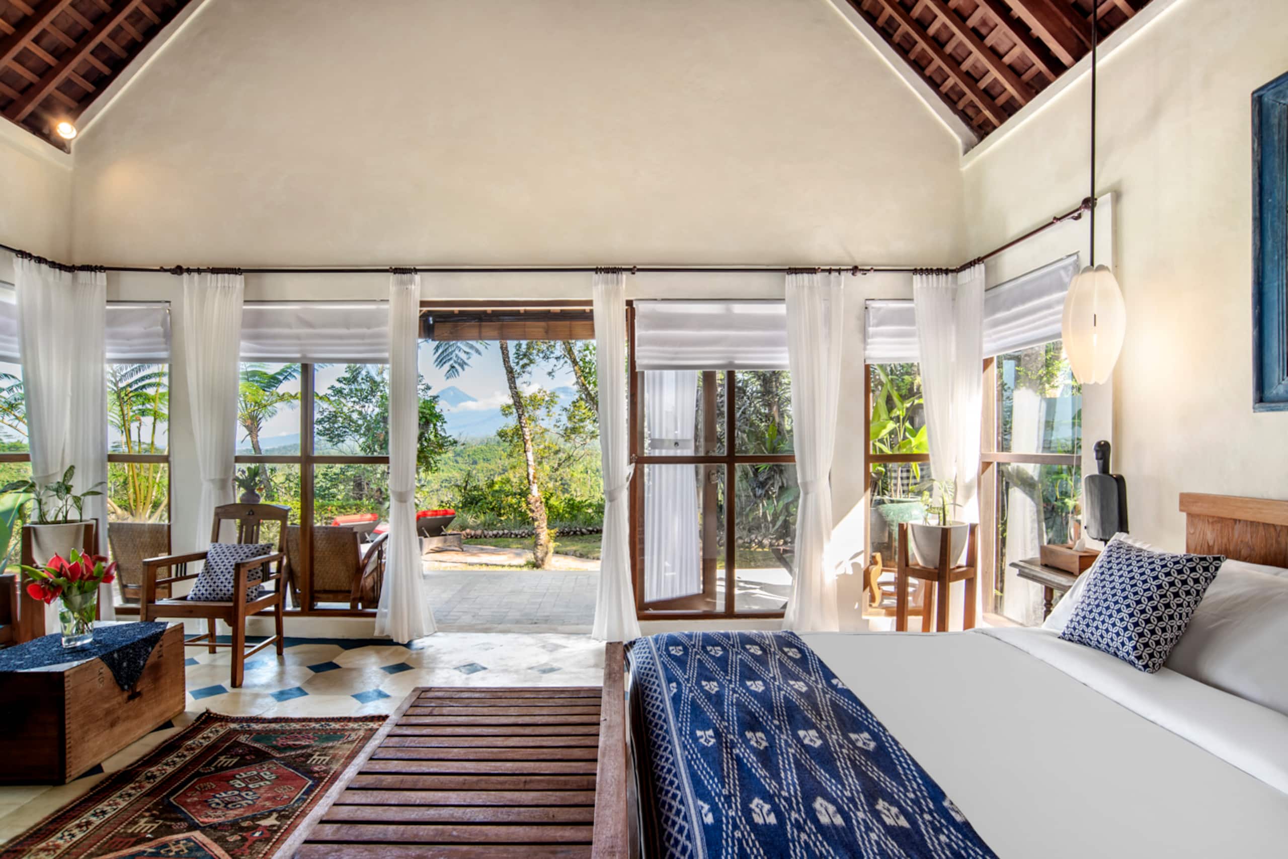 Extraordinary Escape with Style in  Nature