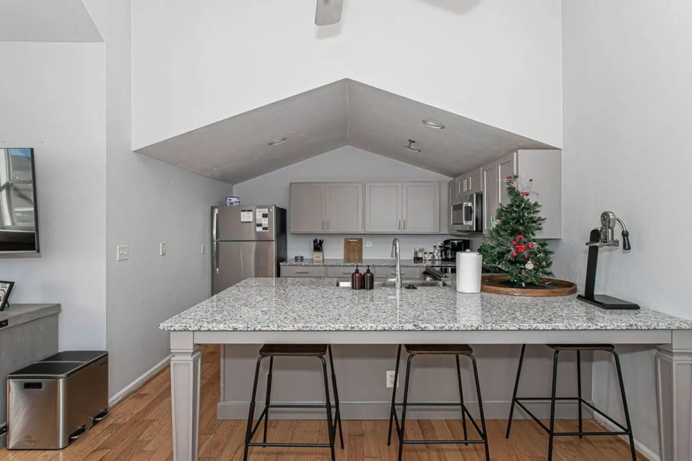 Luxury Flat On Jackson Walk to Food & Drinks 9