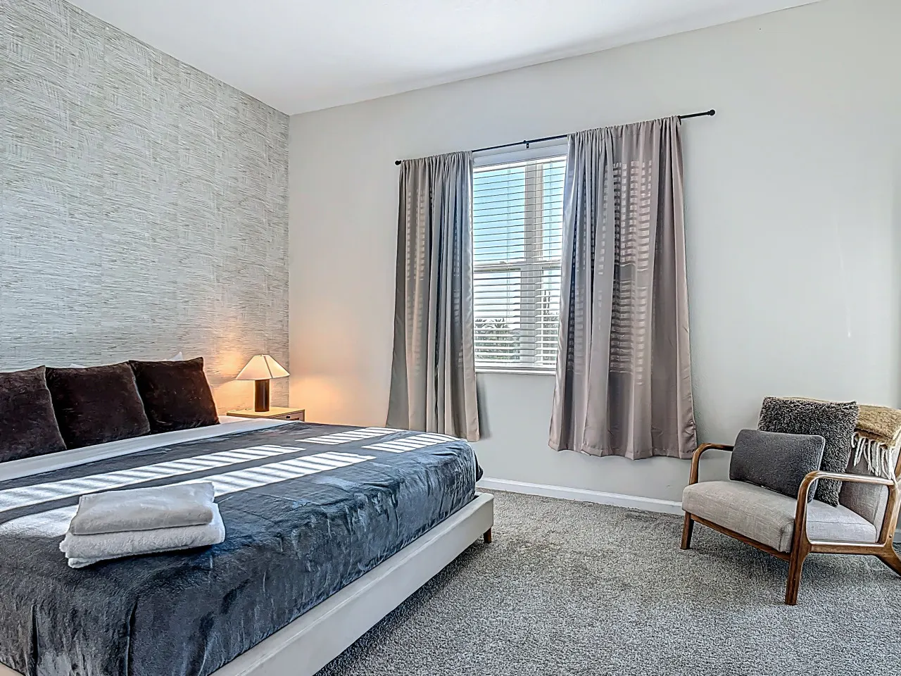 Stylish 3-Bedroom Townhouse in Champions Gate – Sleeps 12 + Resort Amenities! 12