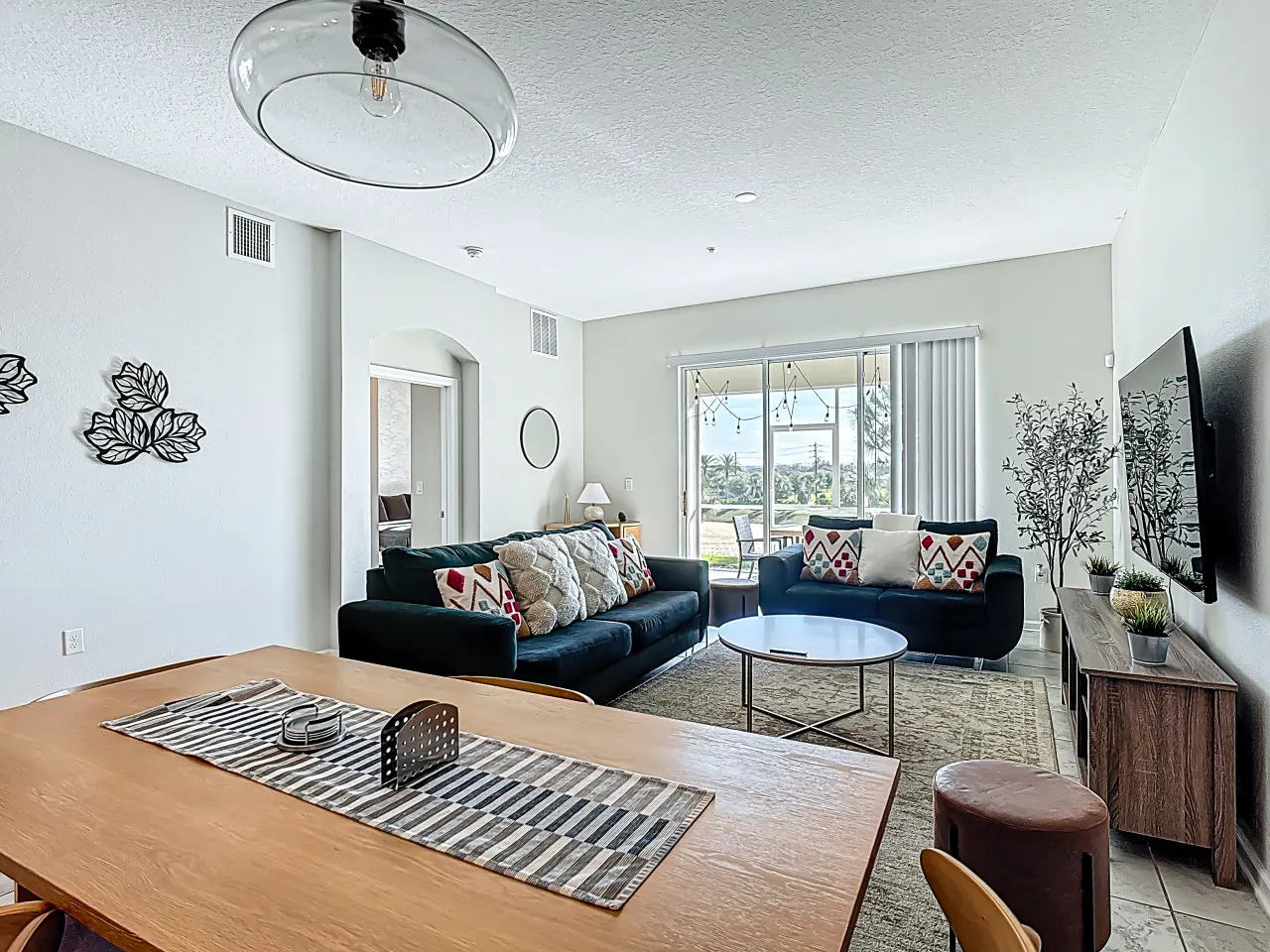Stylish 3-Bedroom Townhouse in Champions Gate – Sleeps 12 + Resort Amenities! 🌴🏡🎢 — photo 3
