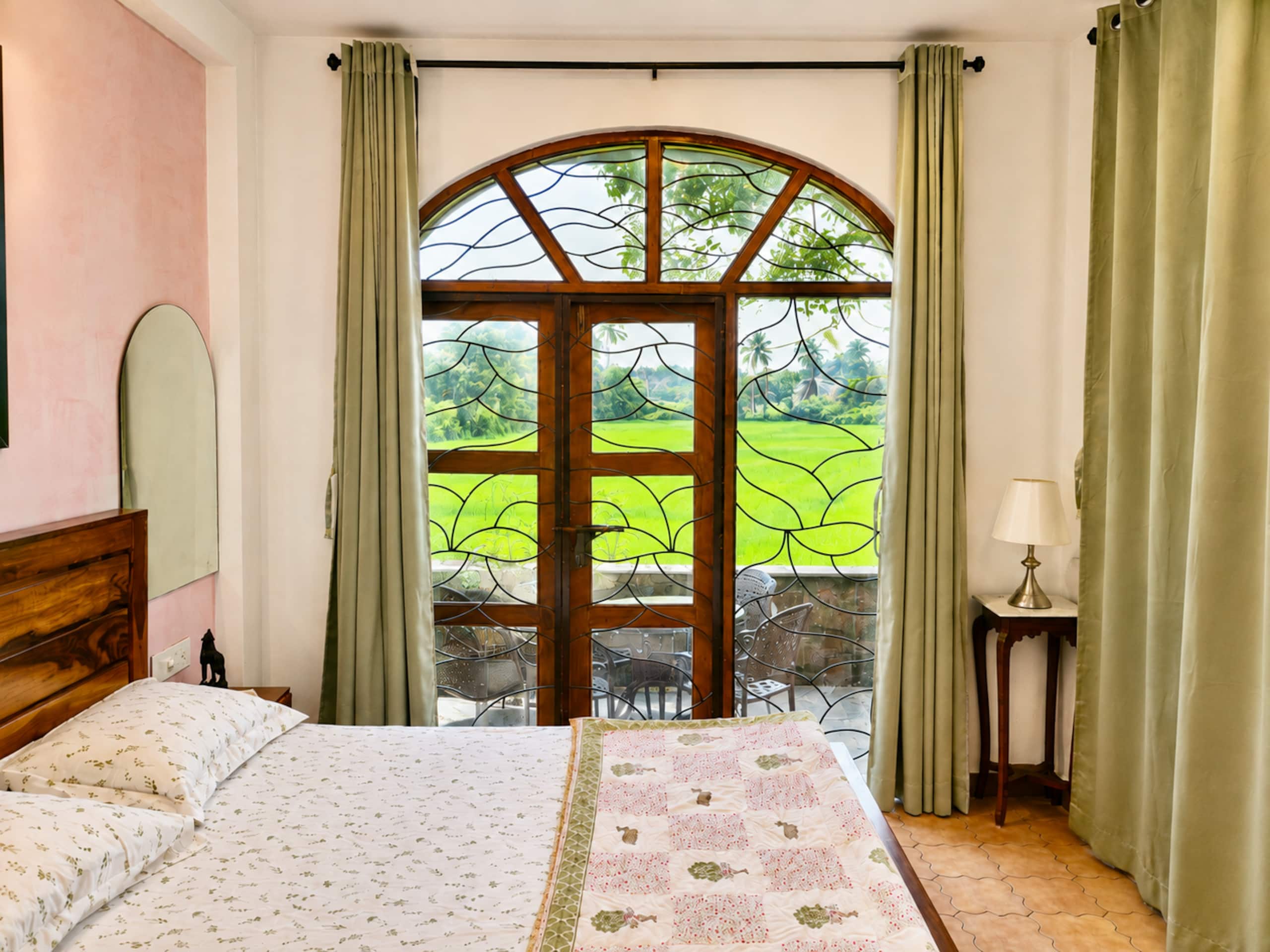 Terra Verde ~ Pool View | 5 mins to Beach 6