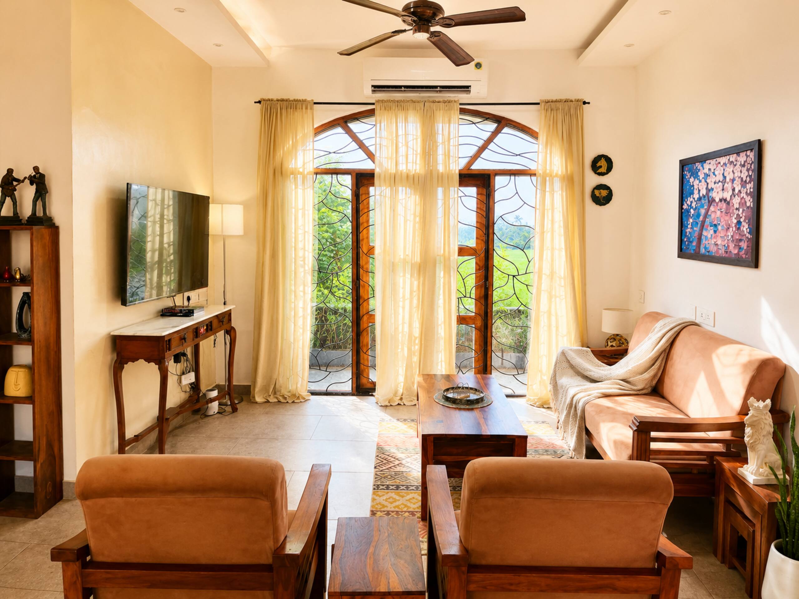 Terra Verde ~ Pool View | 5 mins to Beach