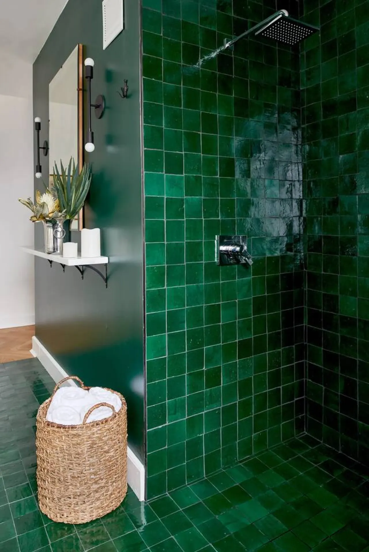 Luxury Retreat, Carriage House Nestled in OTR 8