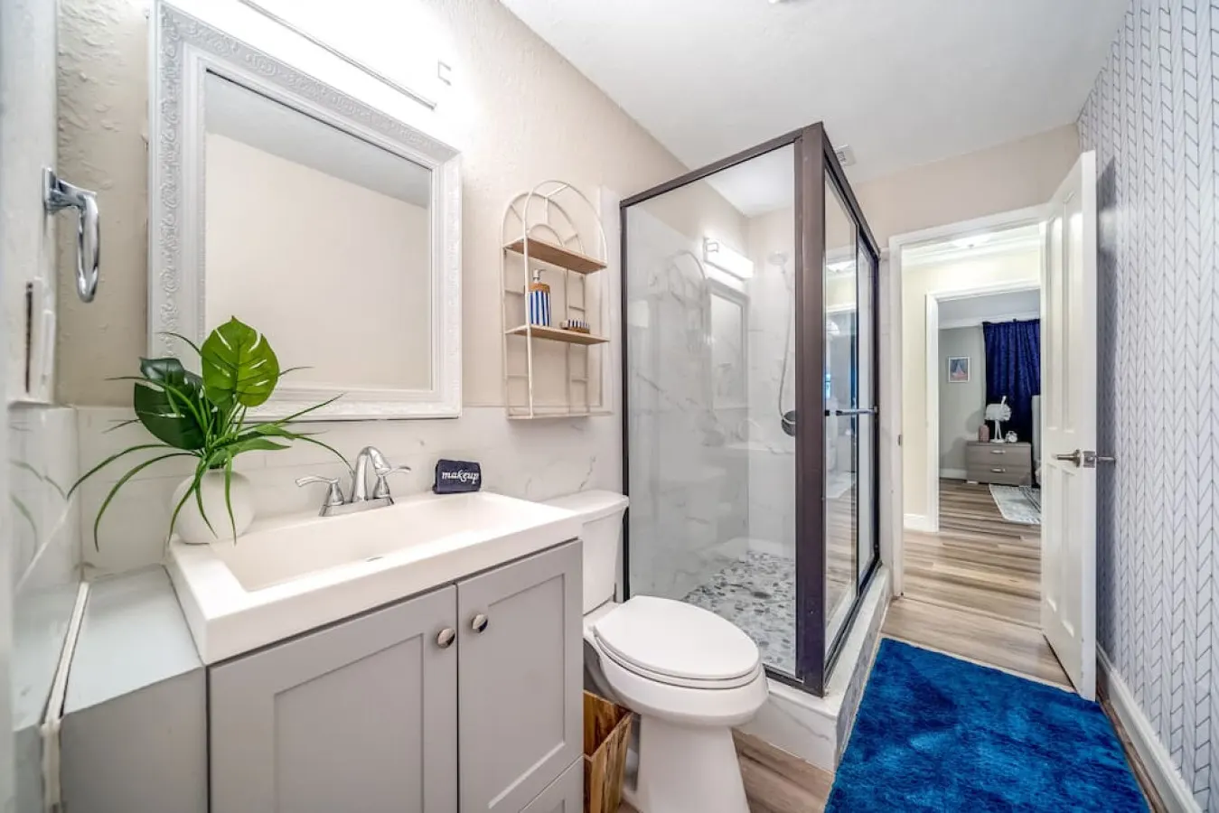 NEW! 5 BED/5 MIN TO BEACH/HTD POOL/HOT TUB/BAR 17
