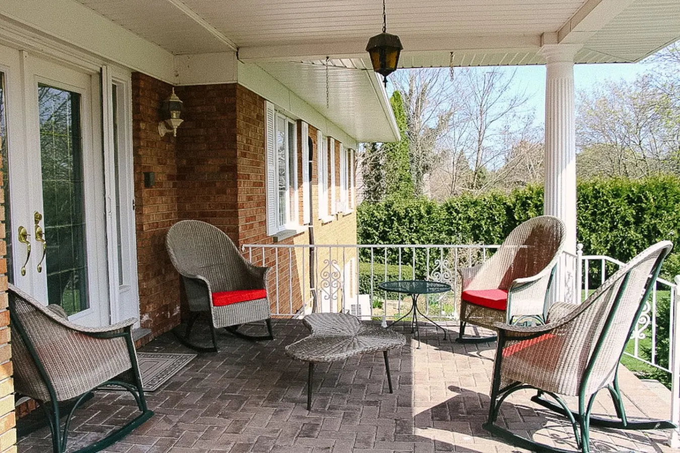 The Brentwood Waterfront Retreat 8