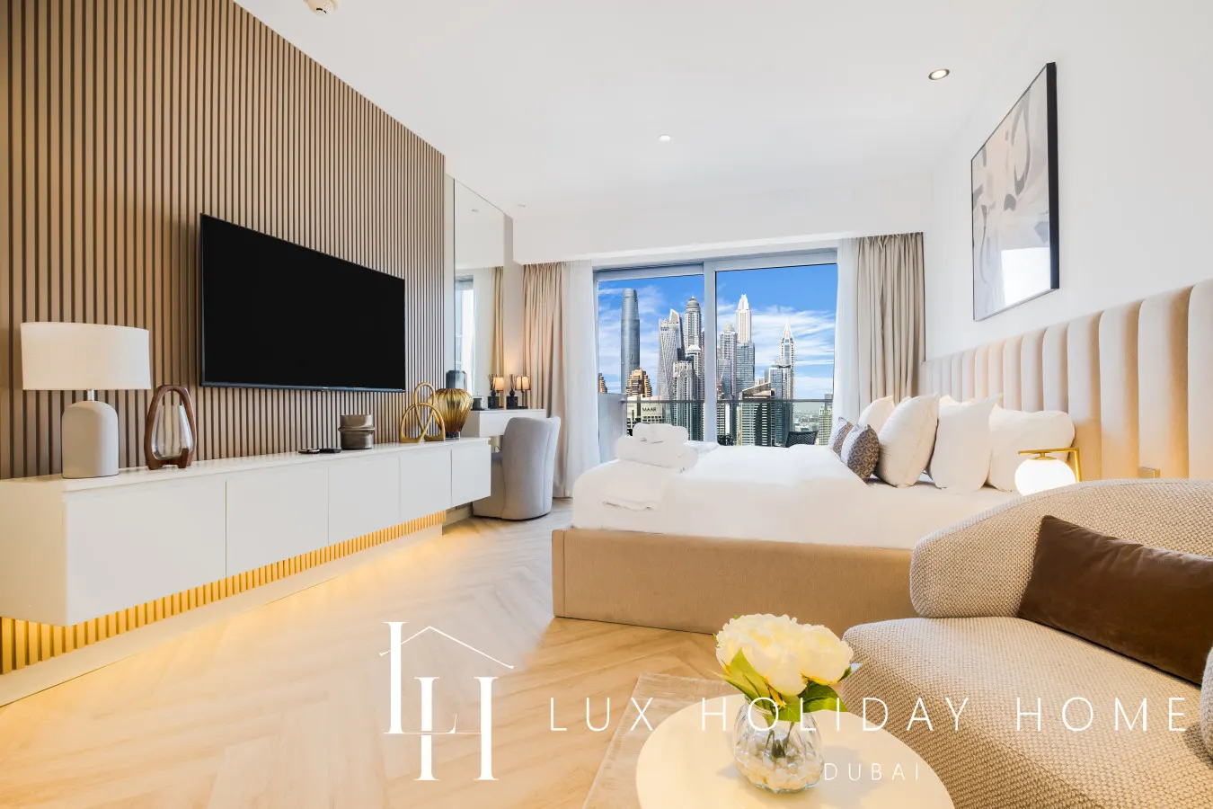 LUX The JW Marina Studio 2 6