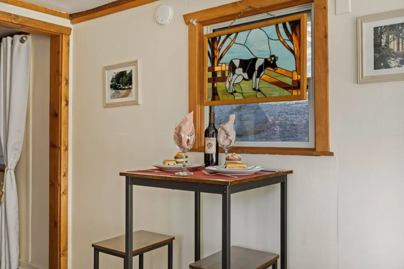 Vintage Annex Forest Views & Pets 9