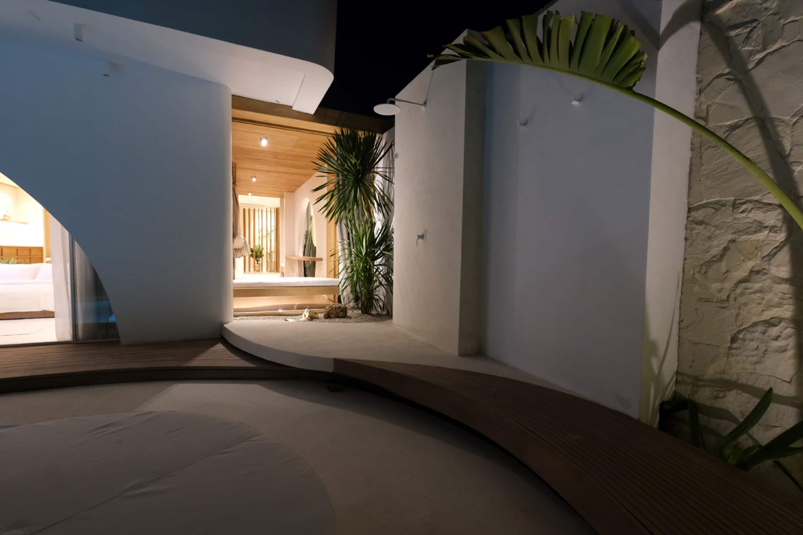 BLANQ - Beachside Dream Retreat 21