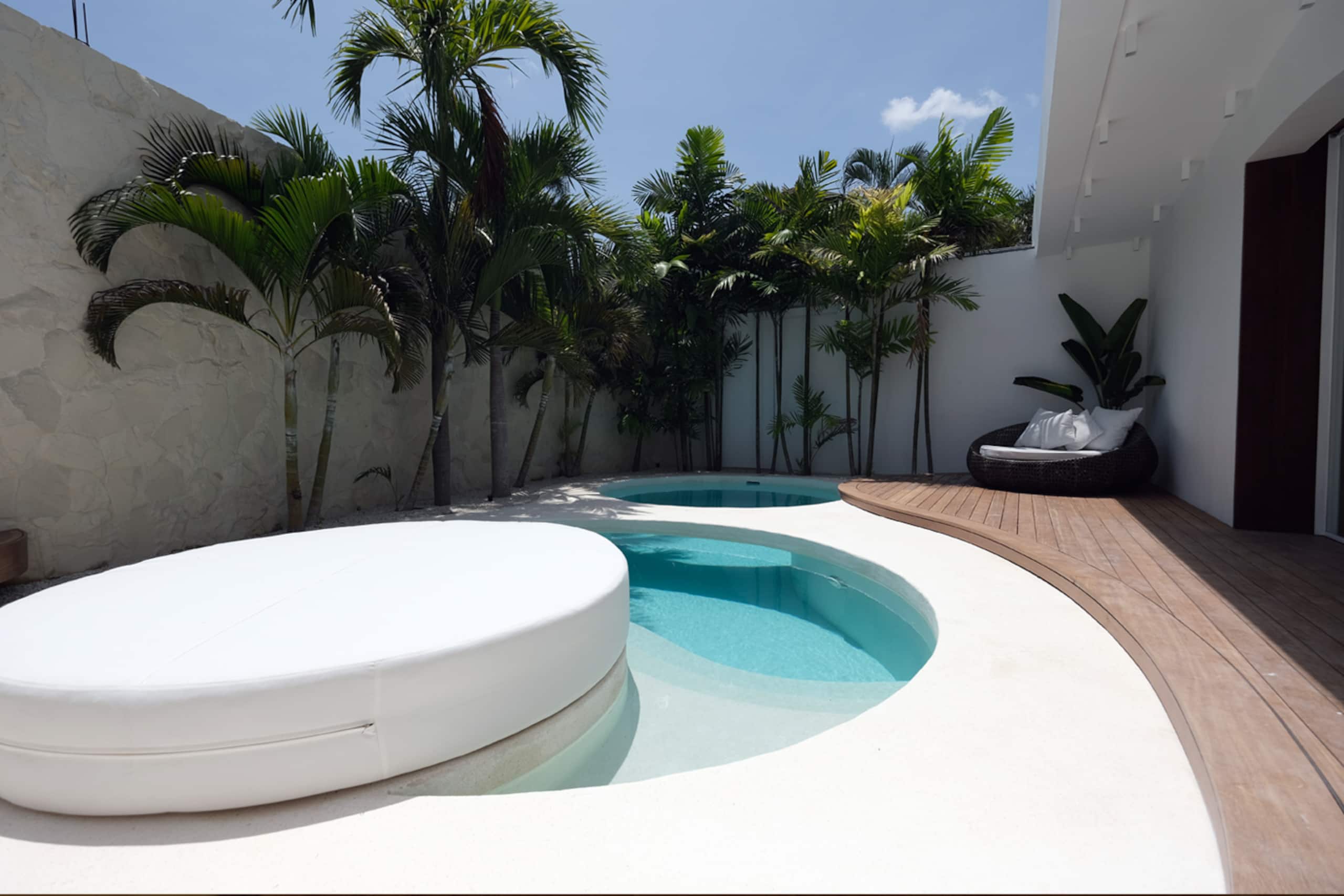 BLANQ - Beachside Dream Retreat 7