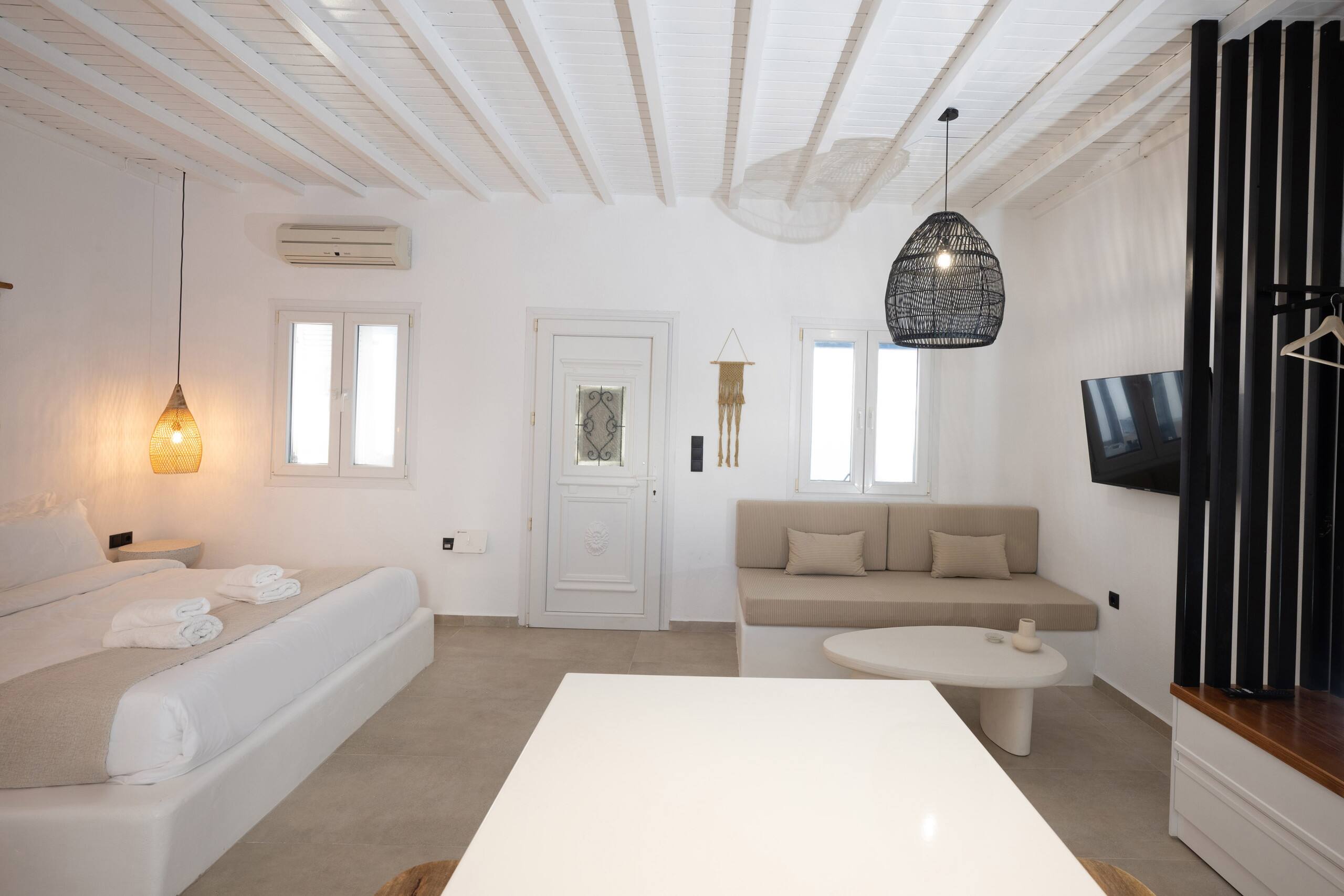 Loom suite Ornos 13