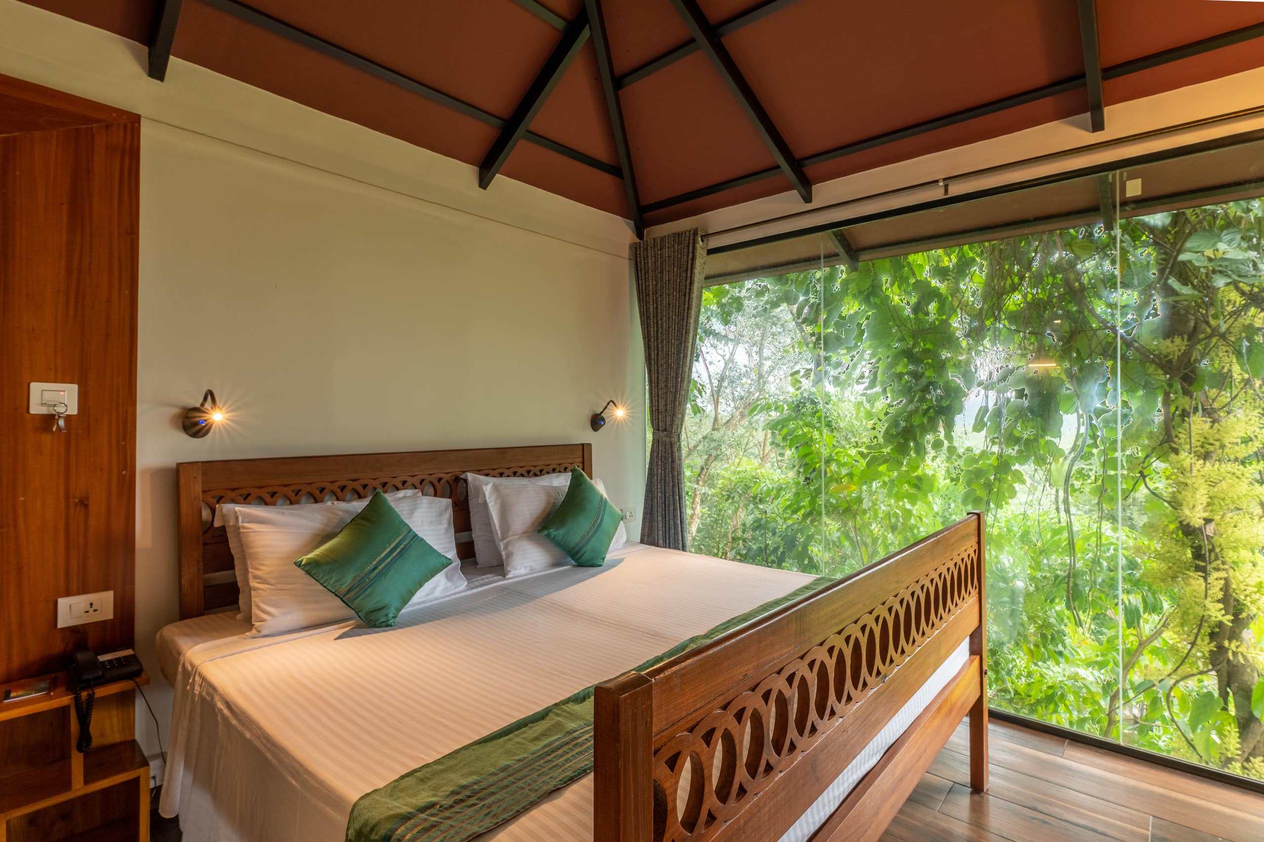 Cottage w pool overlooking Jatayu | Arayaal 2