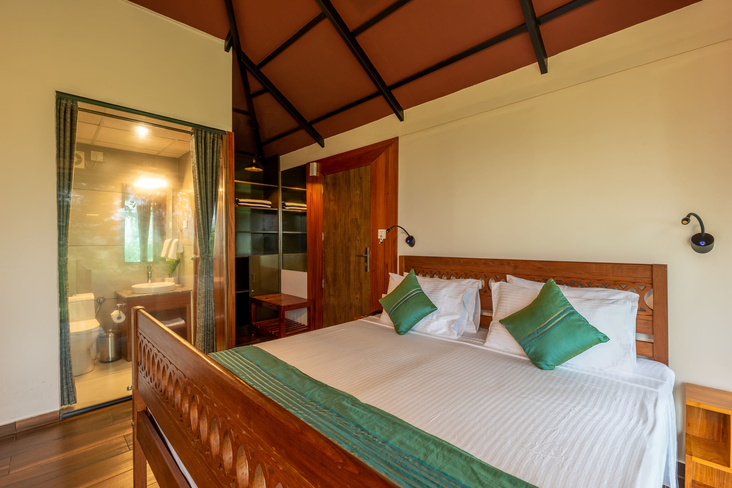 Cottage w pool overlooking Jatayu | Arayaal 8