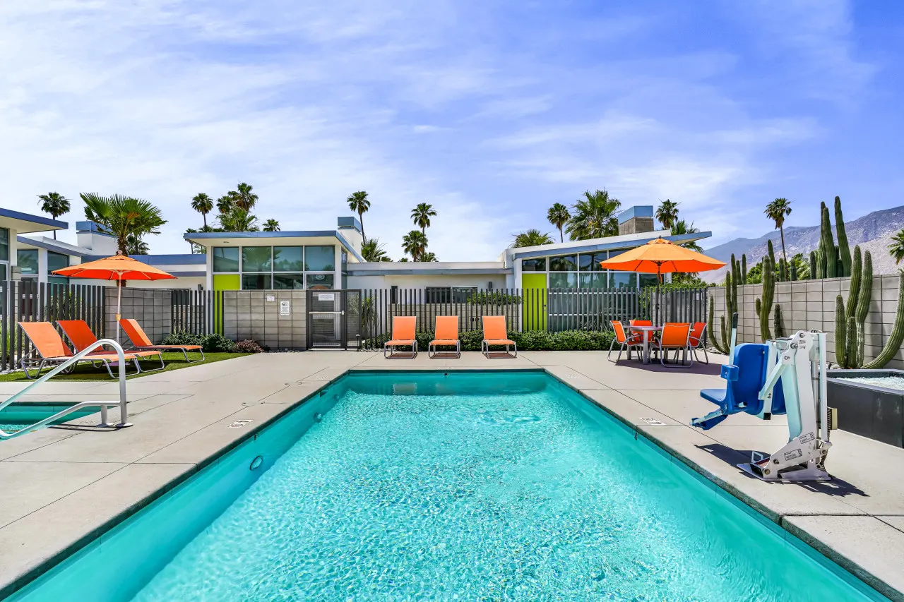 The Vista: Palm Springs, CA 12