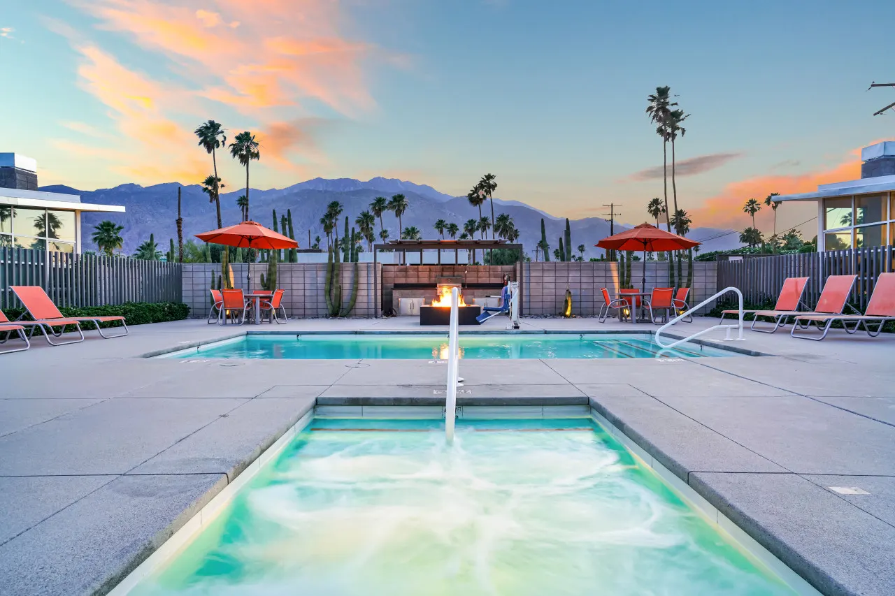 The Vista: Palm Springs, CA 13