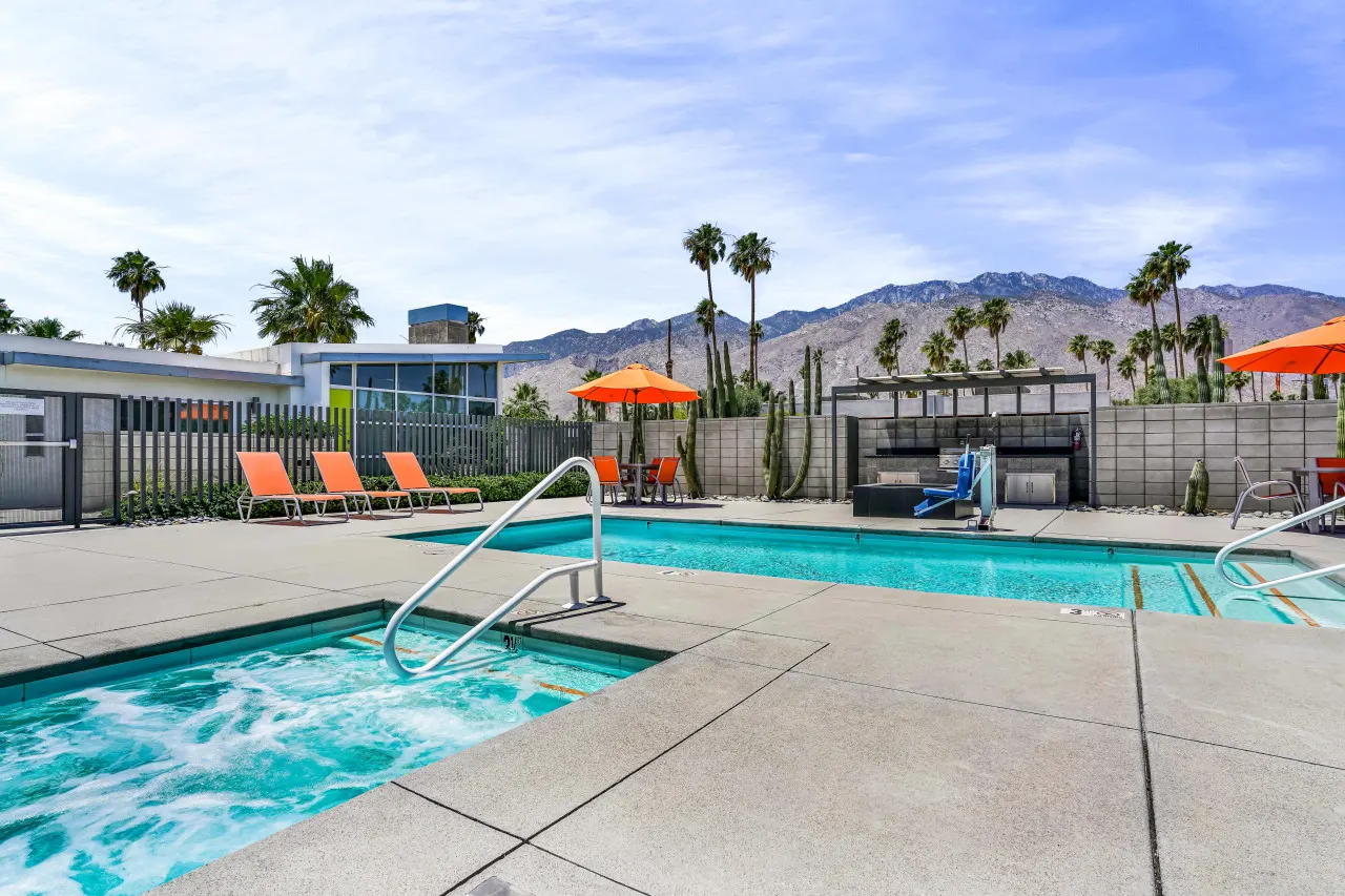 The Vista: Palm Springs, CA 14