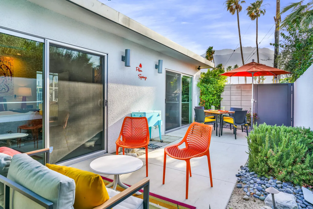 The Vista: Palm Springs, CA 4