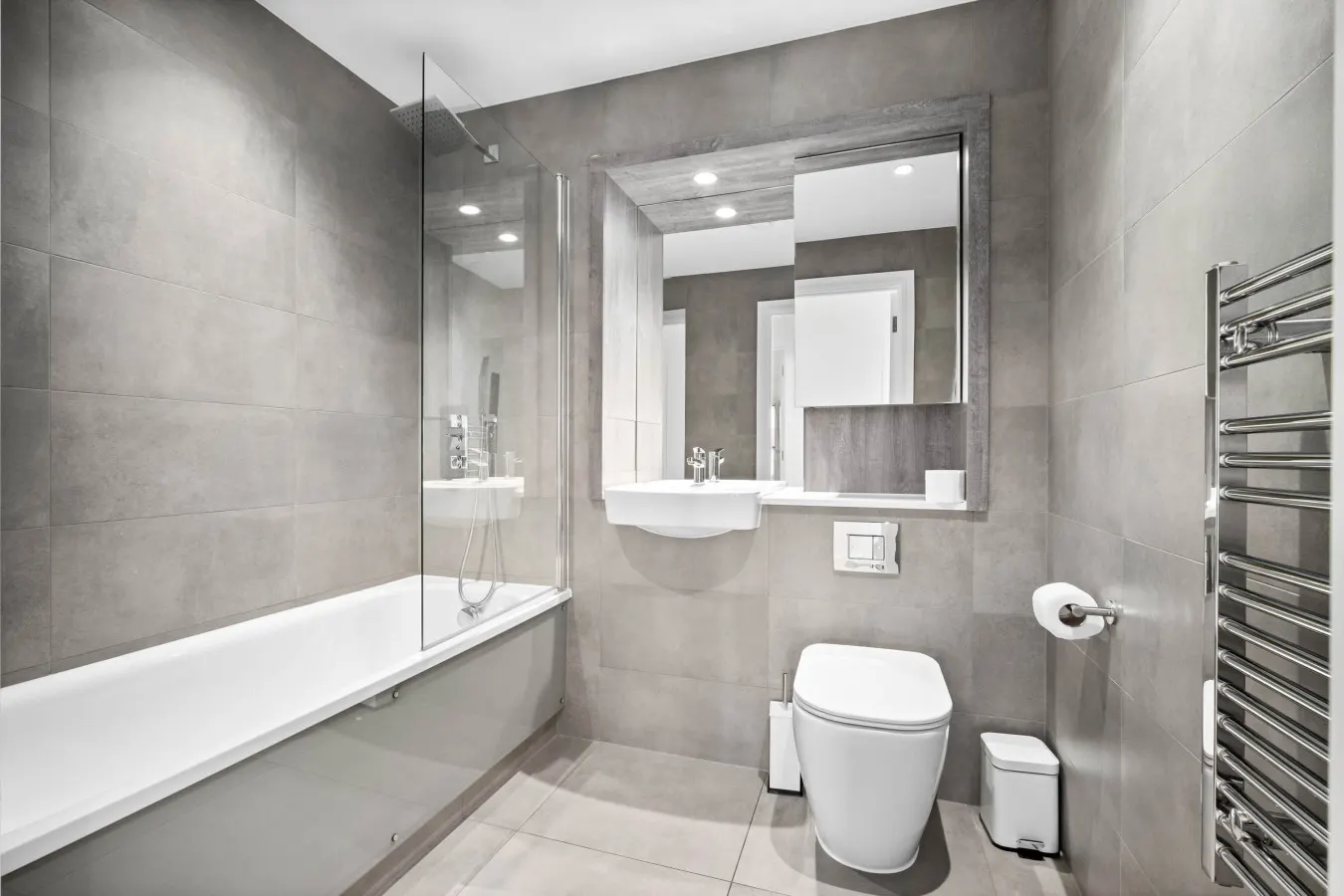 Luxury 2 Bedroom Apartment - Juliet Balcony - Fast WiFi - Netflix — photo 4