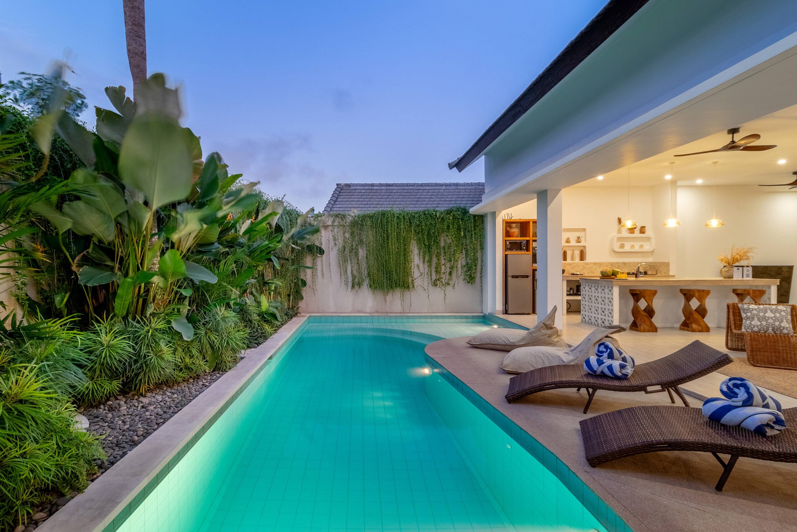 Villa Crusoe – Stylish 3BR Oasis in Berawa — photo 3