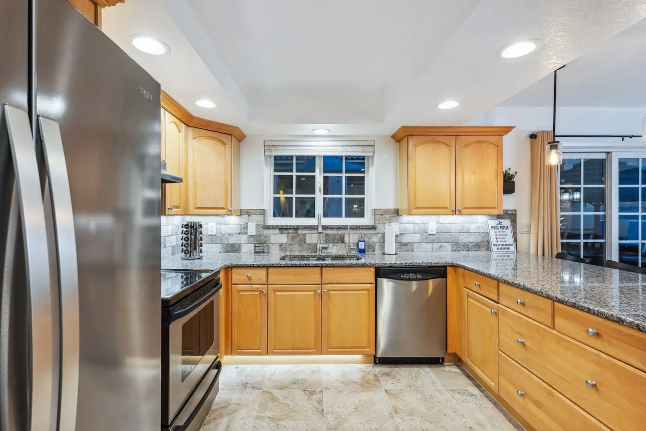 Havasu Mulberry - 5Min Walk To Beach, Pool, Spa, FirePit (No Casita) 10