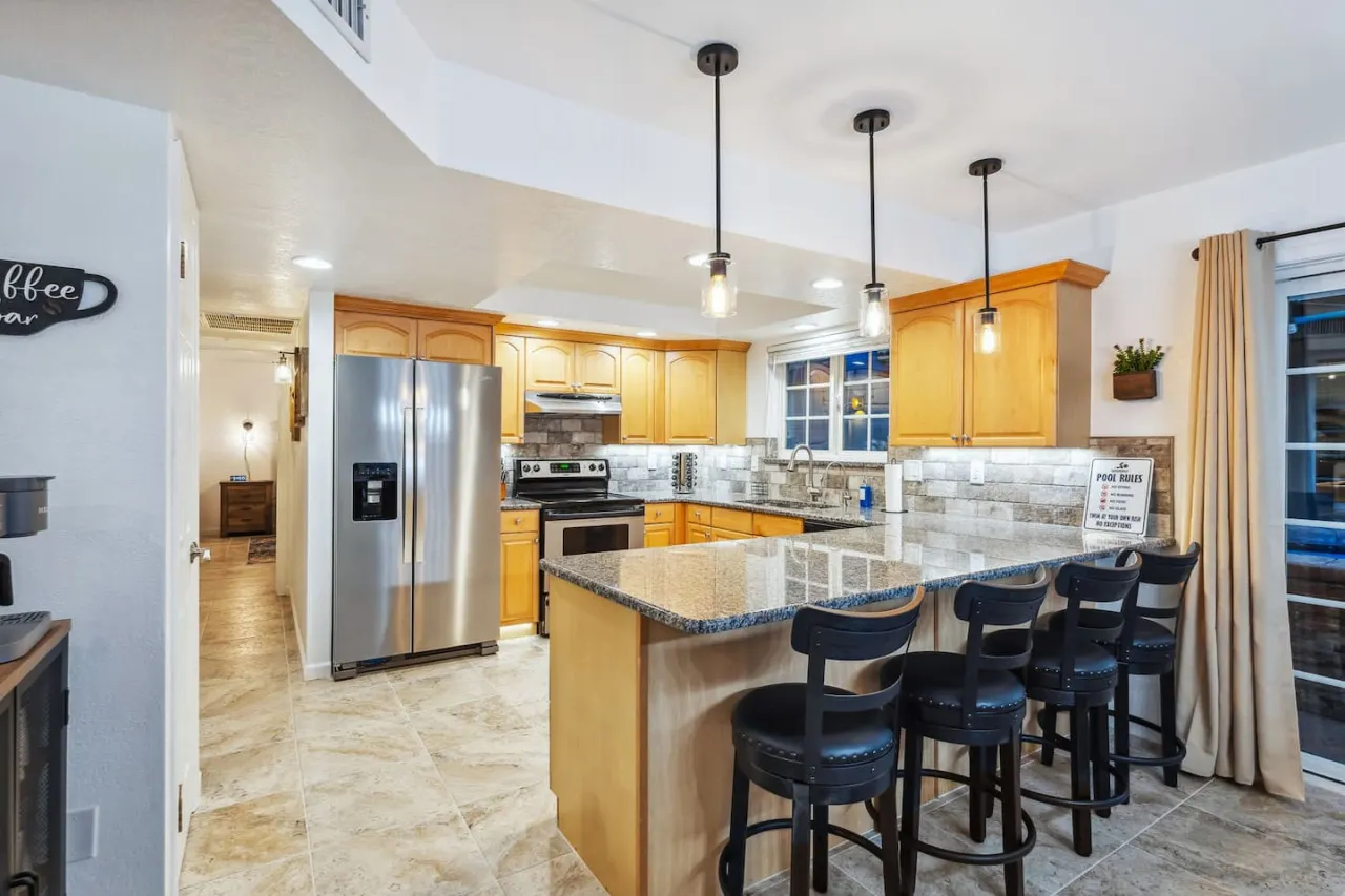 Havasu Mulberry - 5Min Walk To Beach, Pool, Spa, FirePit (No Casita) 8