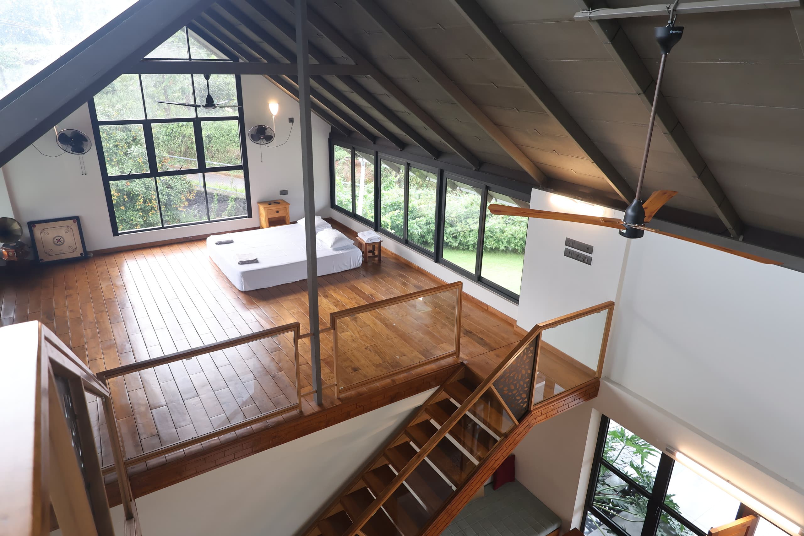 Kudayathoor Mountain Vista - Luxury Farmstay 34