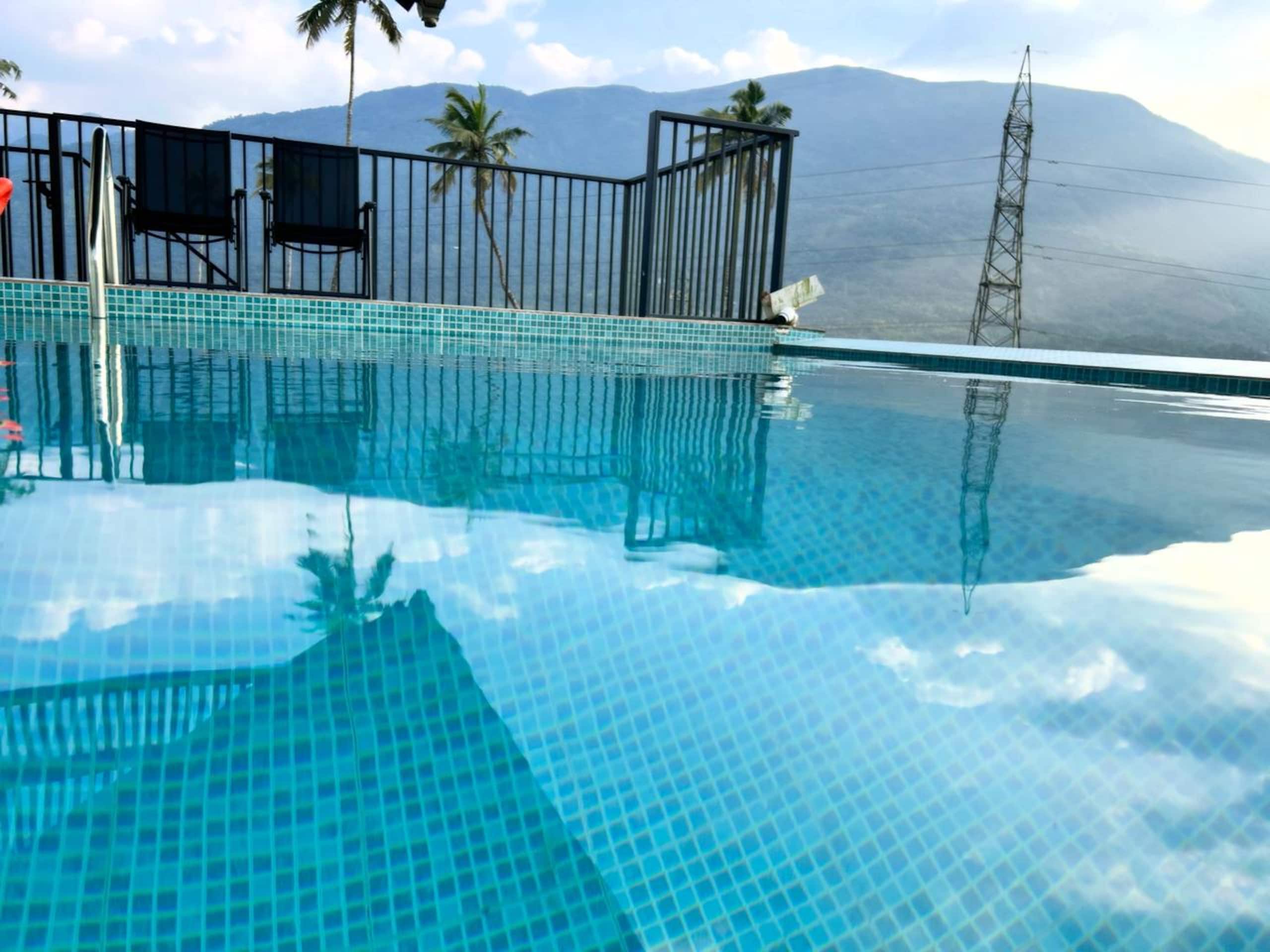 Kudayathoor Mountain Vista - Luxury Farmstay 3