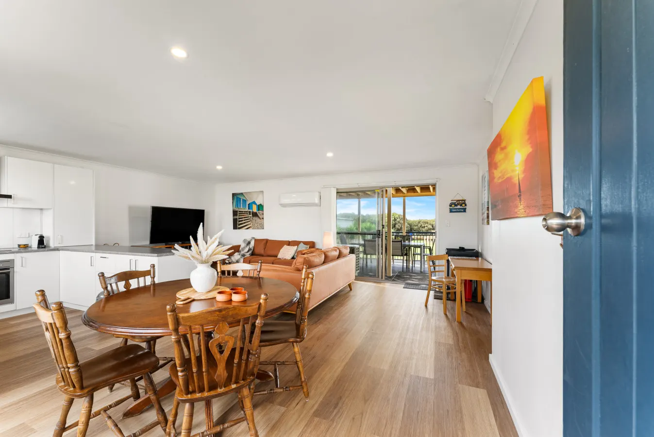 Sea Breeze—Spacious Family Escape near Surf Beach 10