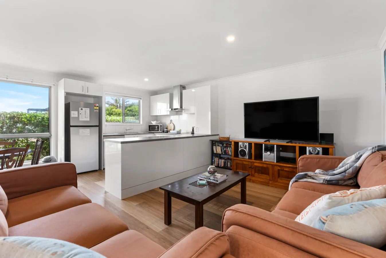 Sea Breeze—Spacious Family Escape near Surf Beach 6