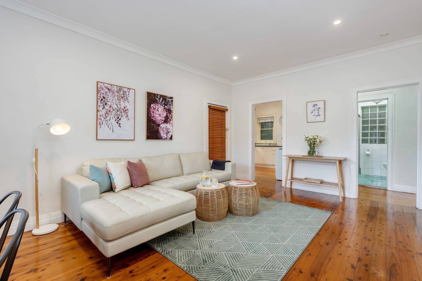Darby Street Retreat | Walk to beach & Cafes — photo 2