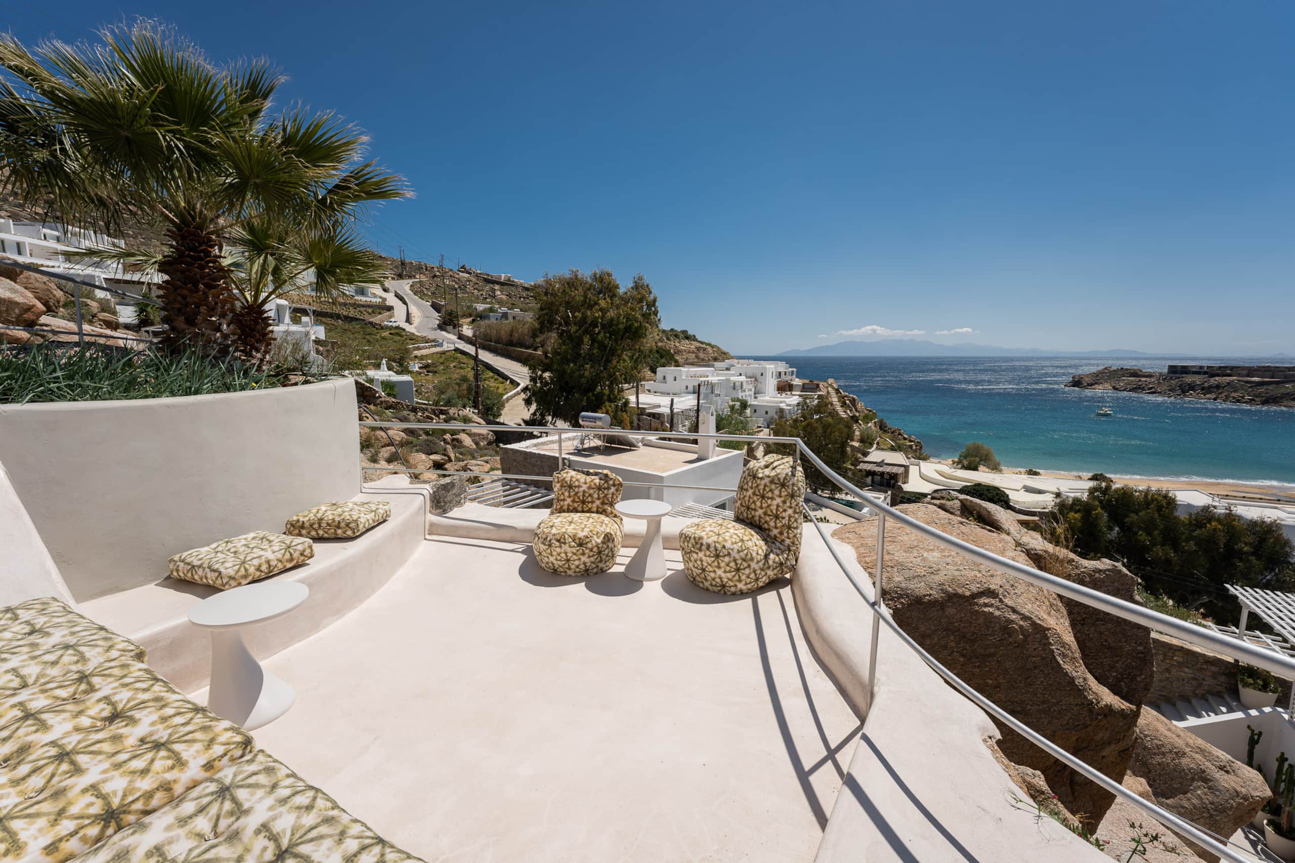 Beachfront Super Rockies Resort Rock Rose 8