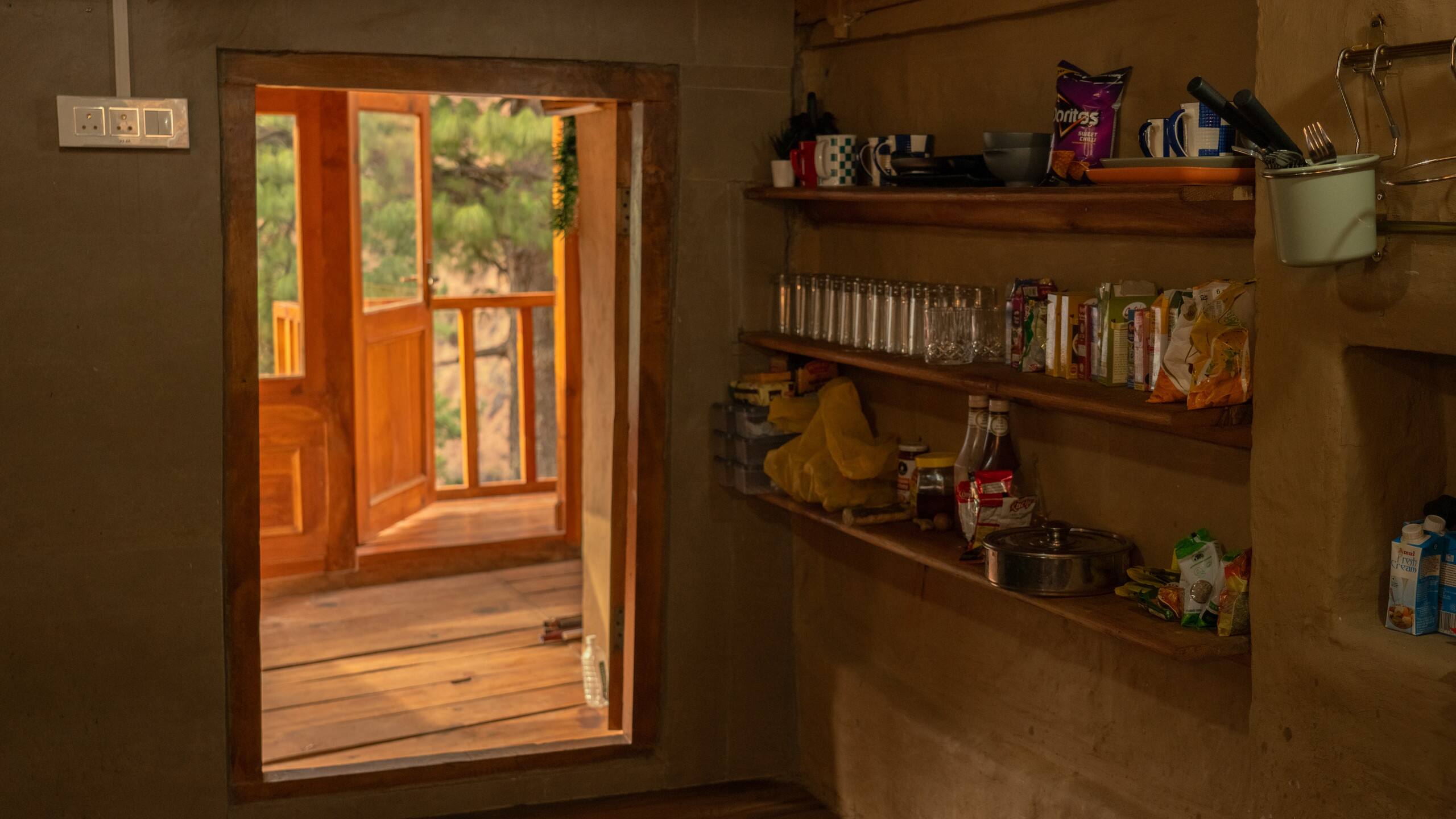 Shunya Stays - A Wooden Chalet in Uch Dhar 30
