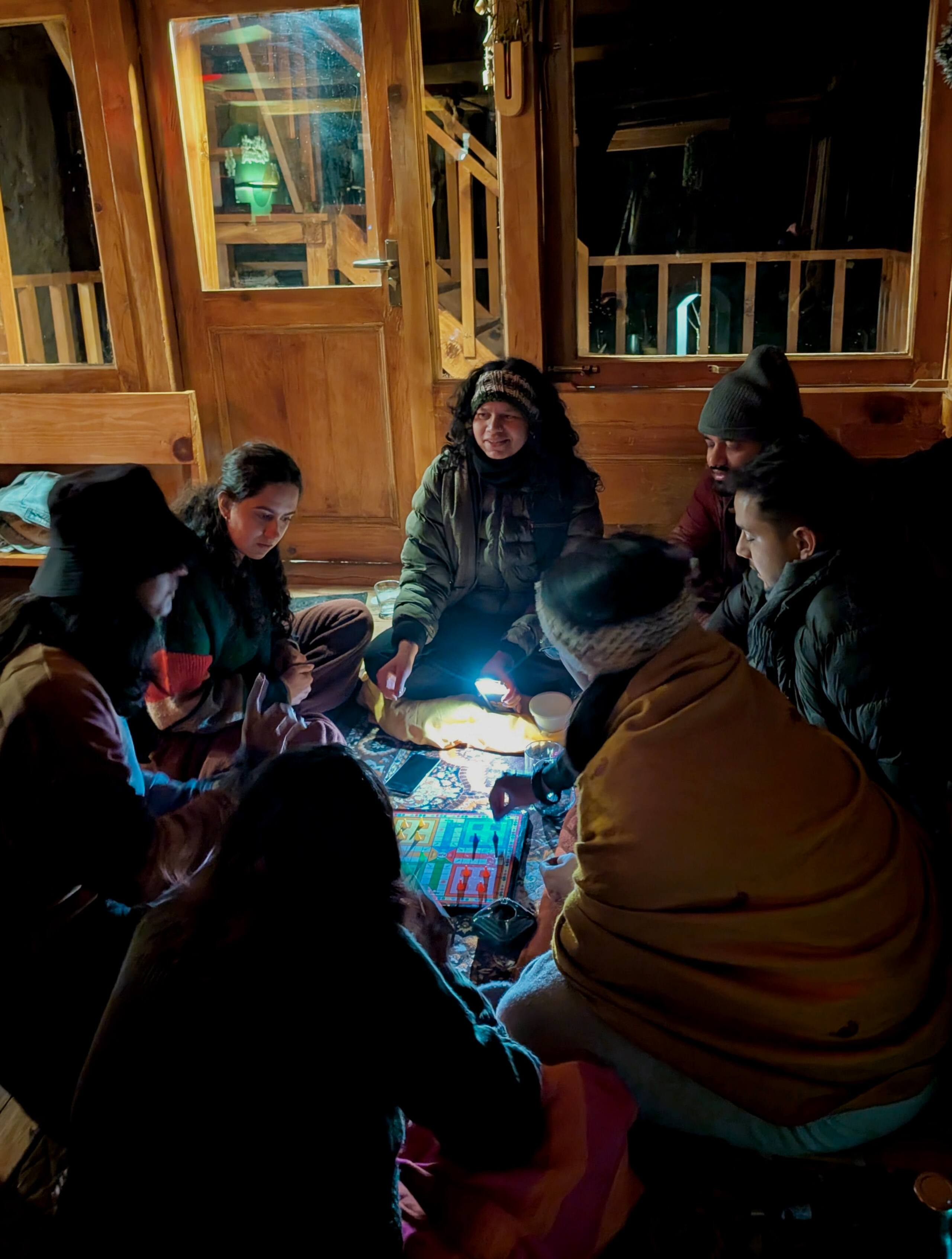 Shunya Stays - A Wooden Chalet in Uch Dhar 13