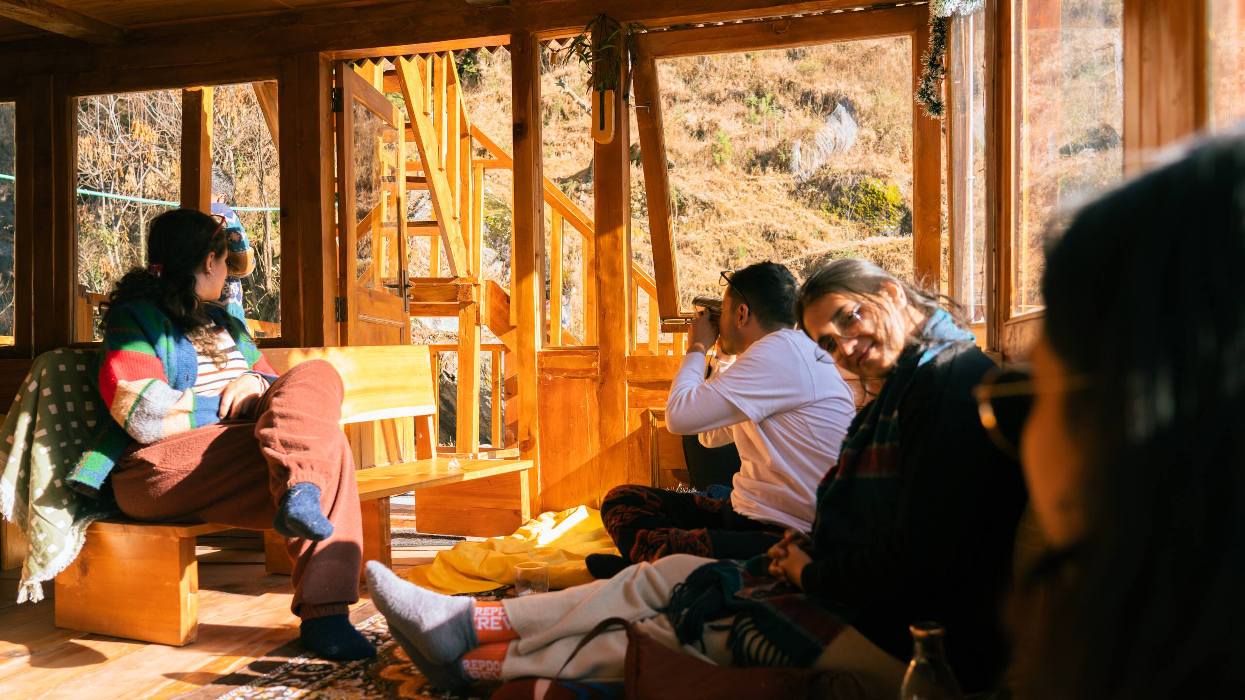 Shunya Stays - A Wooden Chalet in Uch Dhar 12