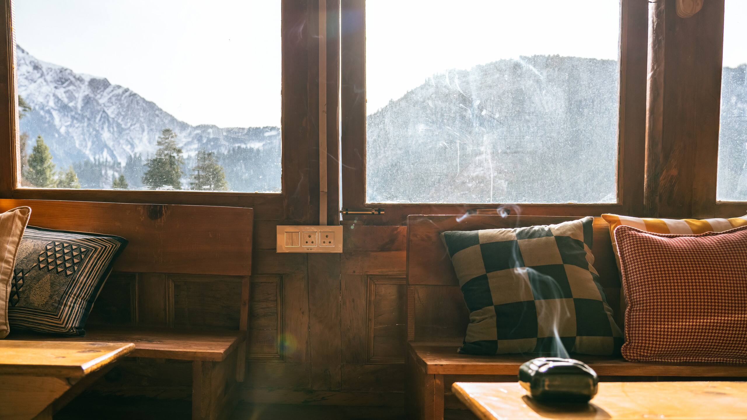 Shunya Stays - A Wooden Chalet in Uch Dhar 11