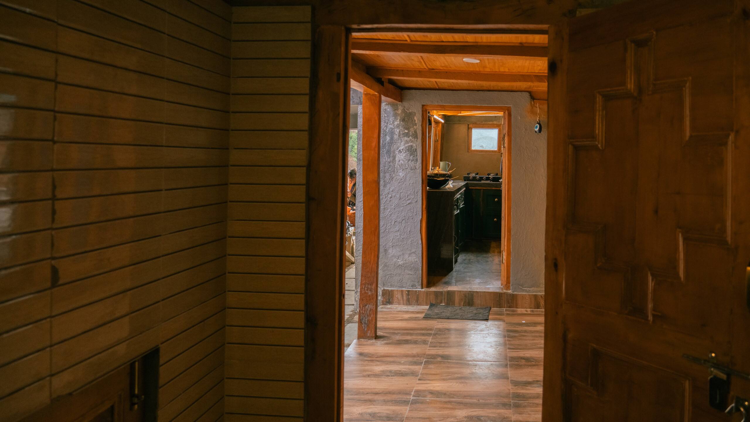 Shunya Stays - A Wooden Chalet in Uch Dhar 27