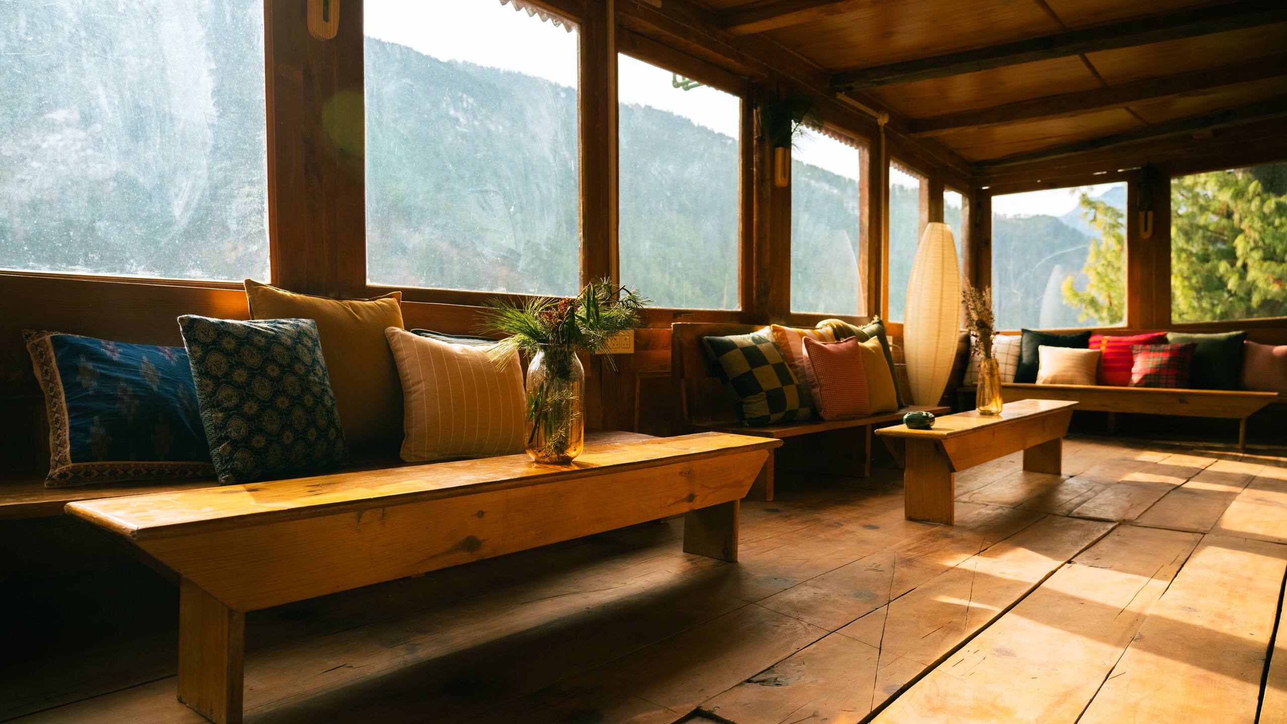 Shunya Stays - A Wooden Chalet in Uch Dhar 8