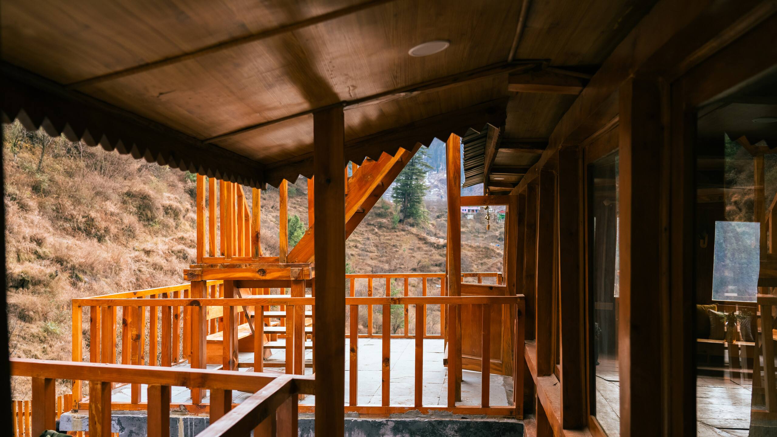 Shunya Stays - A Wooden Chalet in Uch Dhar 23