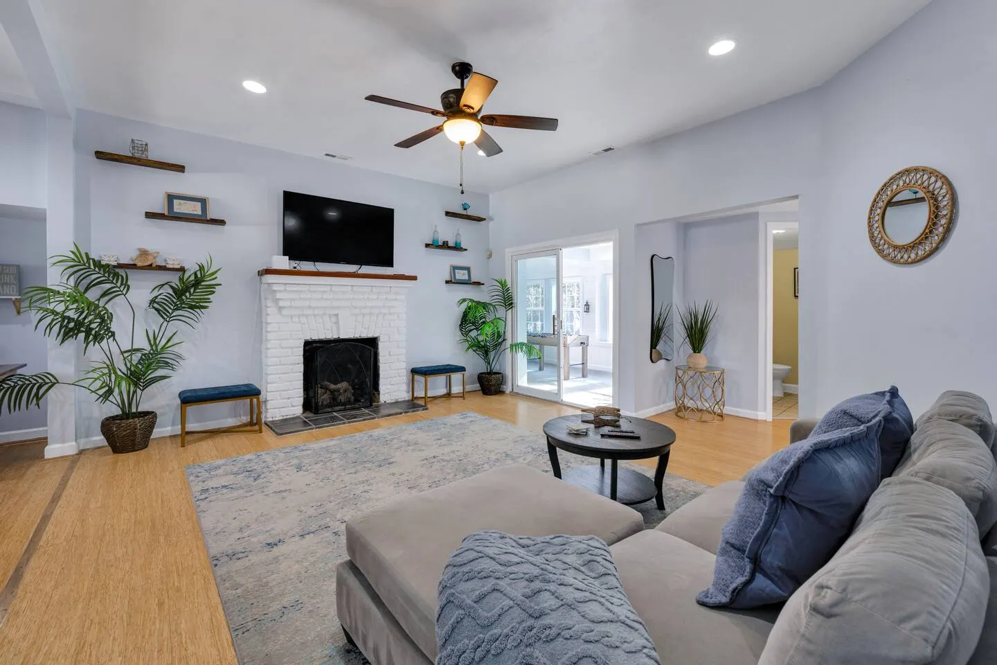 Norfolk Bayfront Retreat Dock + Dogs Welcome 2