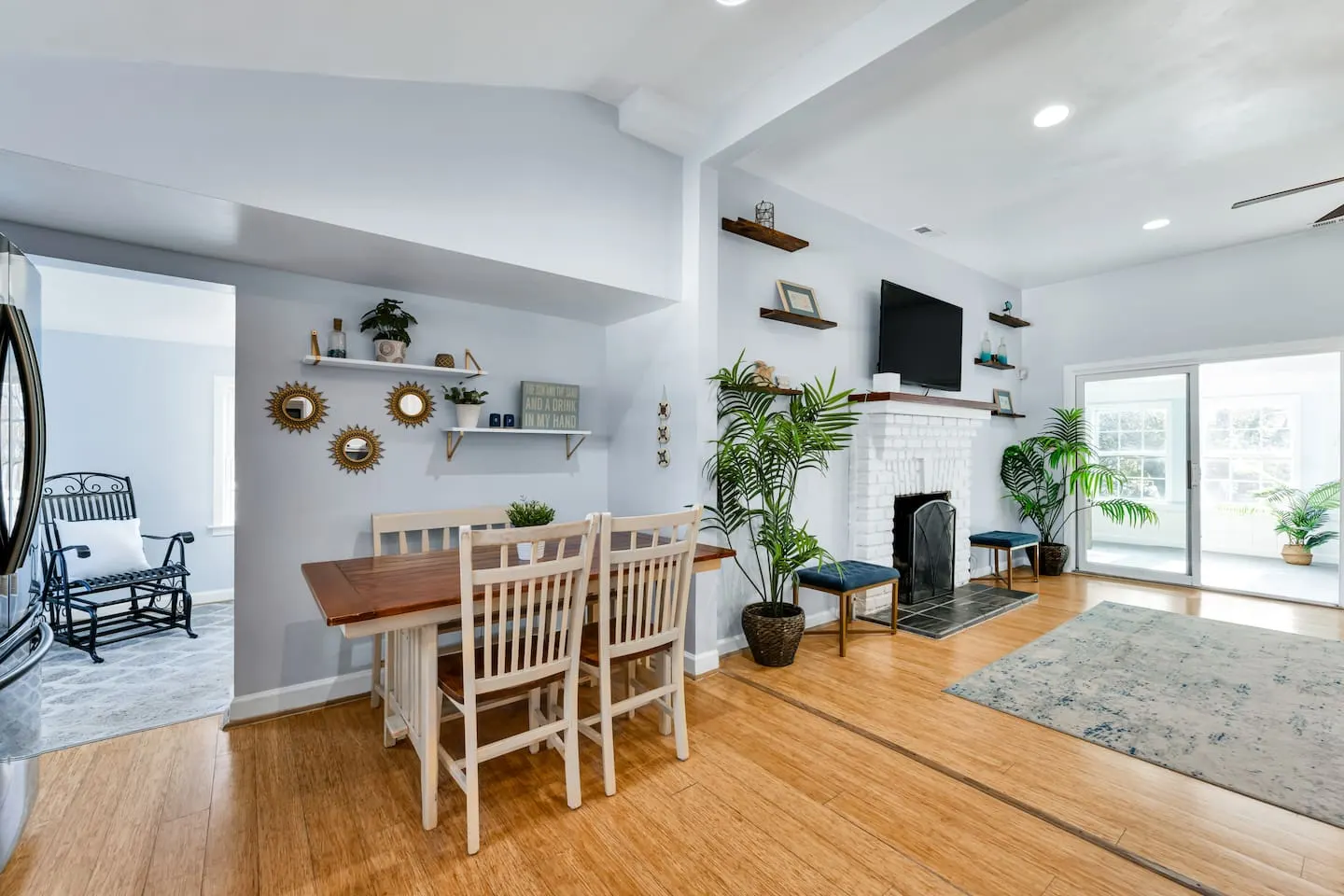 Norfolk Bayfront Retreat Dock + Dogs Welcome 18