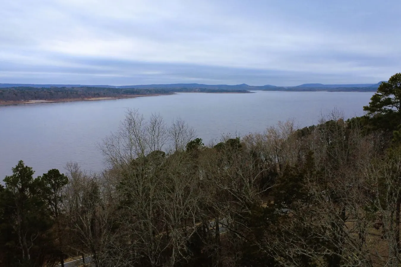 The Blue House at Greers Ferry Lake 6