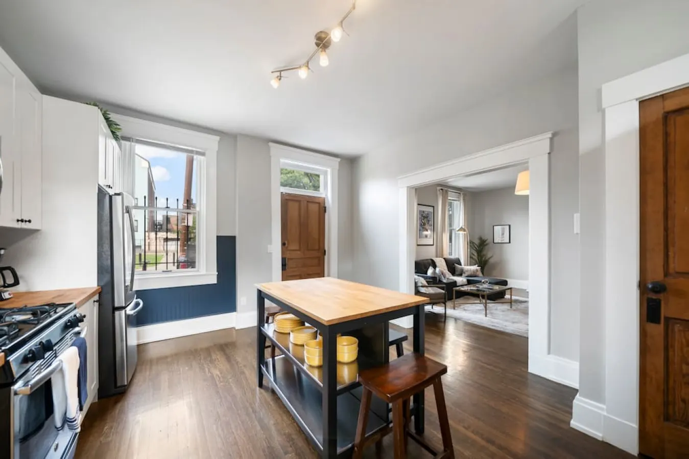 Walkable 2BR Findlay Market Downtown UC 1 13