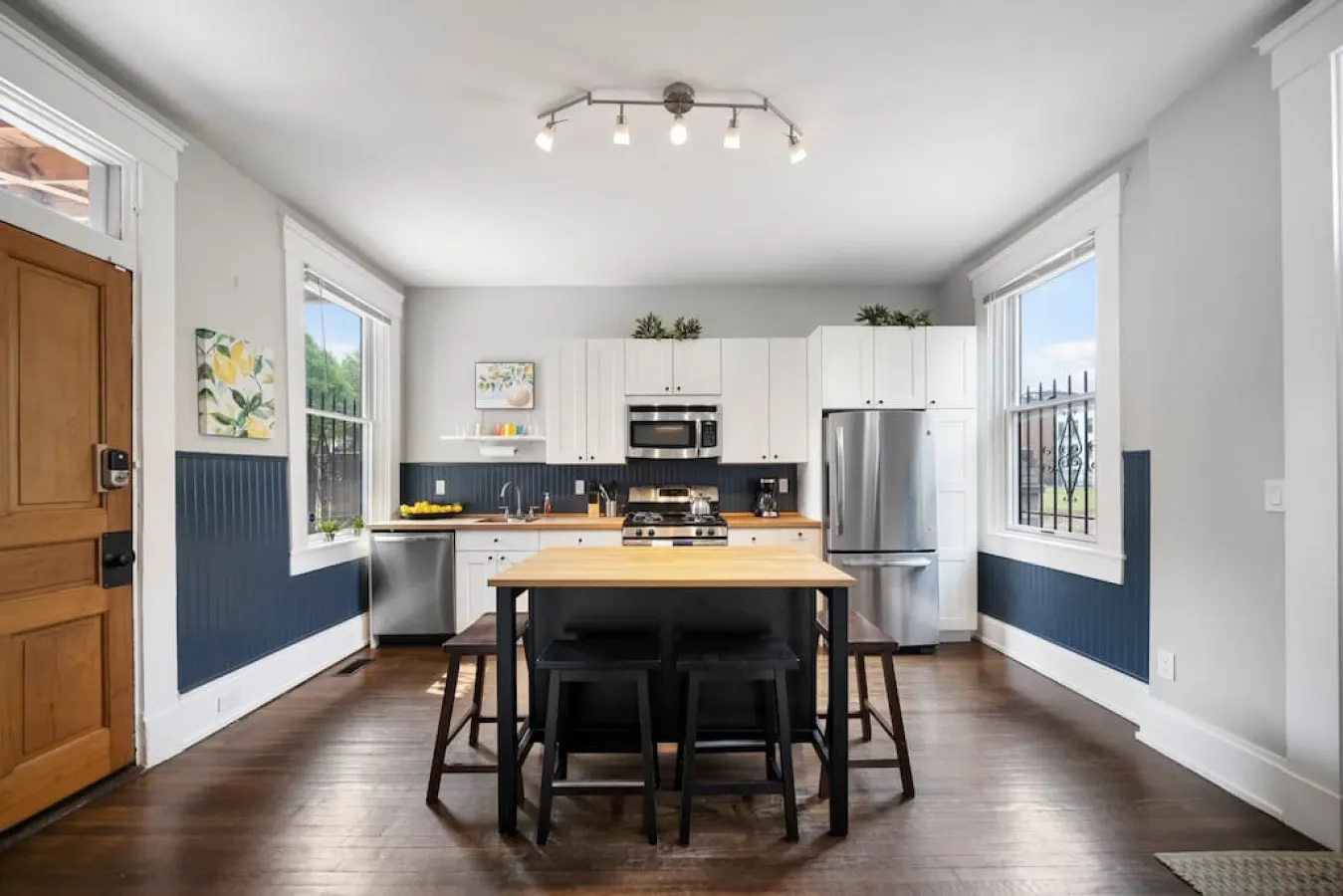Walkable 2BR Findlay Market Downtown UC 1 19