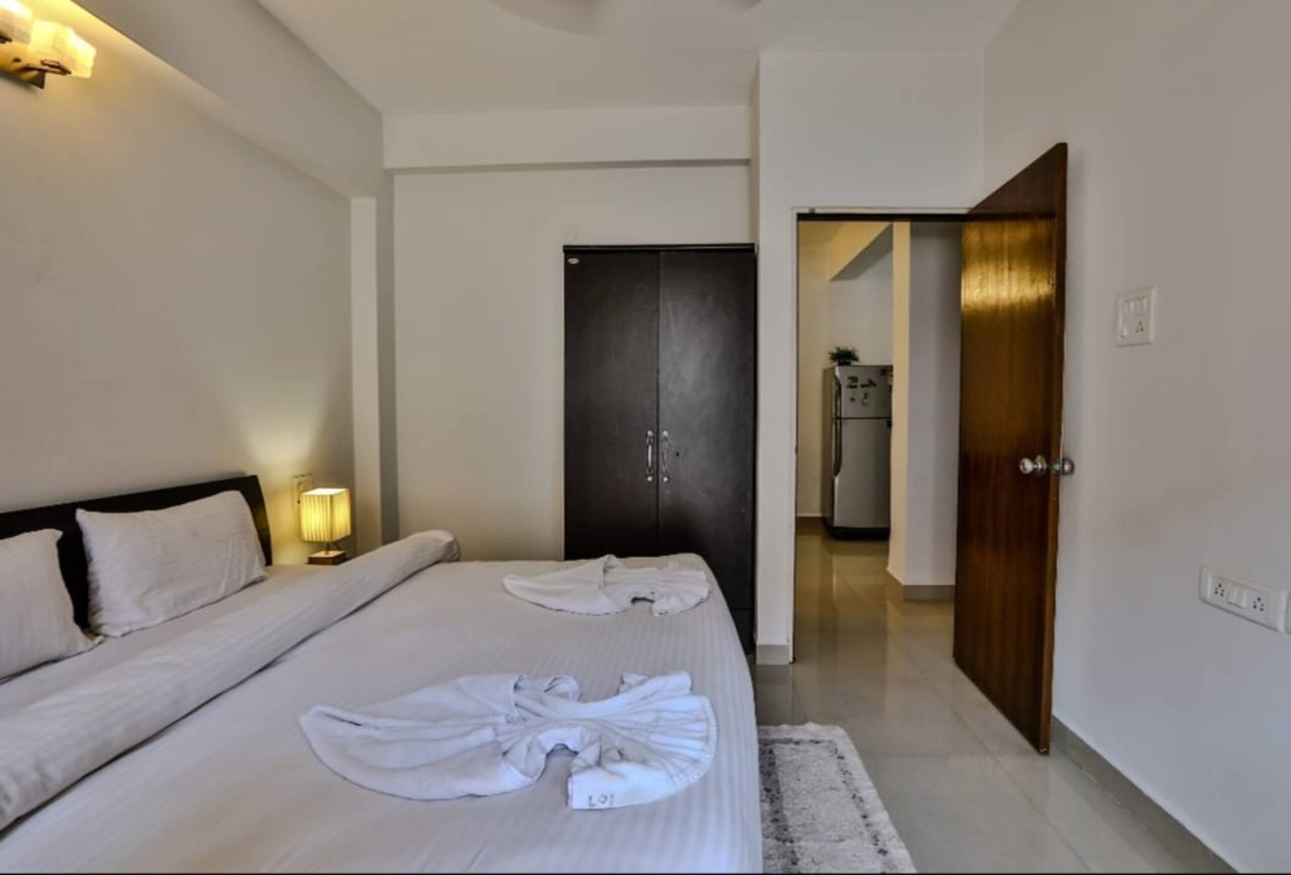 Luxury 2BHK apartment with Pool at Hilltop Vagator 20